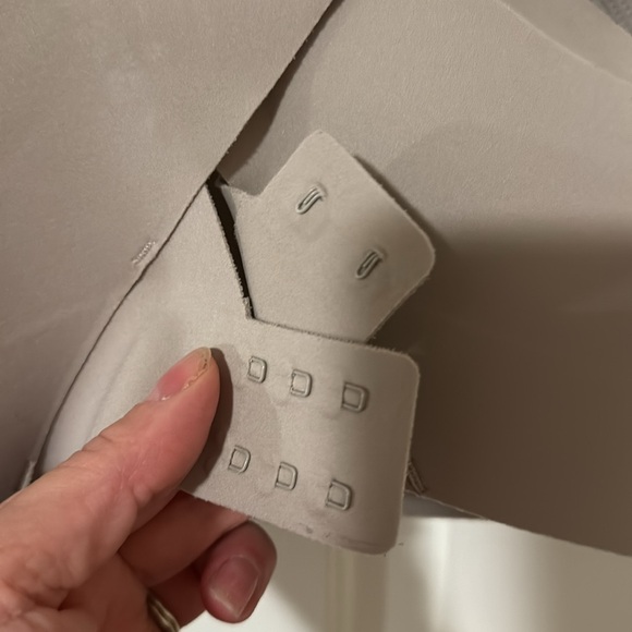 Lululemon high support energy bra 32DD beige - Picture 4 of 5